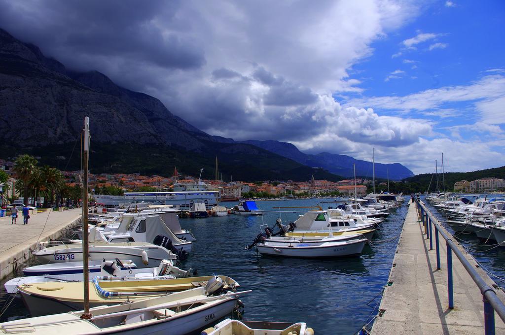 Apartments Lux Makarska Buitenkant foto
