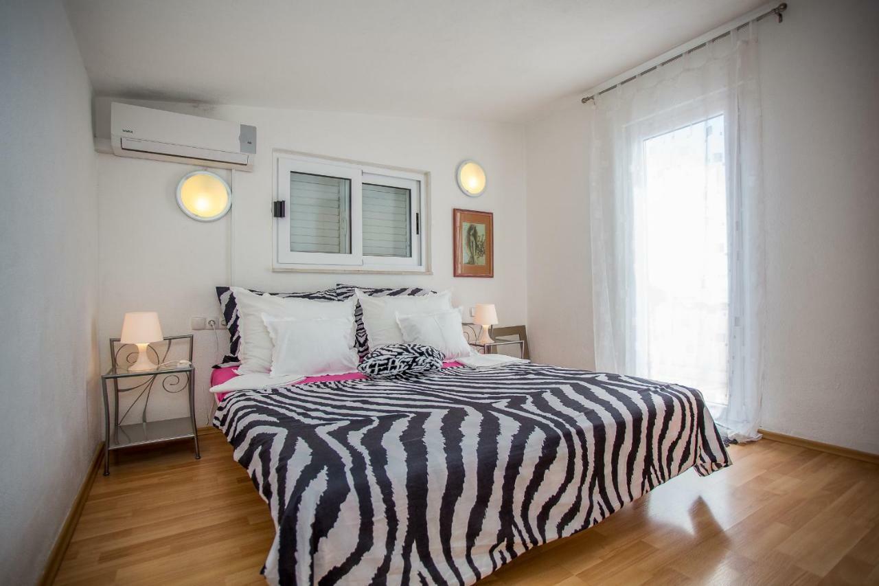 Apartments Lux Makarska Buitenkant foto